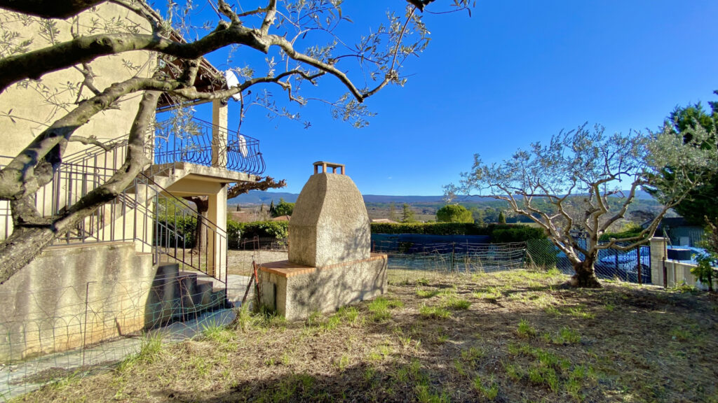 ‘VENTOUX’ – MAISON DE 160M2 AVEC VUE VENTOUX ET GARAGE – 7 pièces – 5 chambres – 160 m²