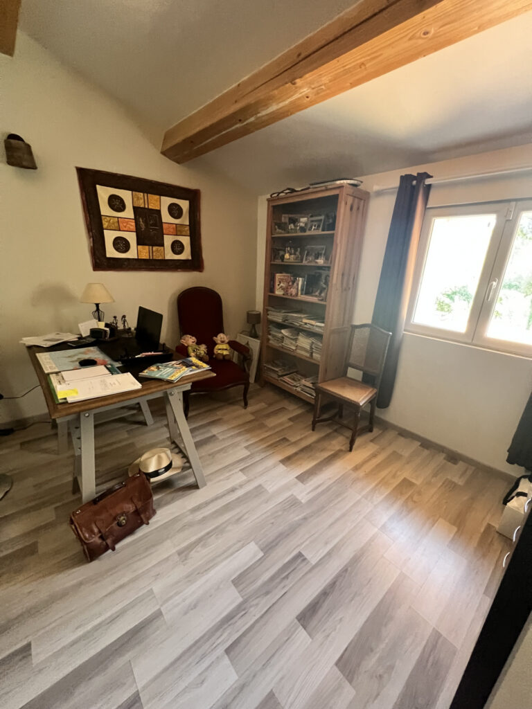 Mas provençal  – 3 pièces – 2 chambres – 110 m²