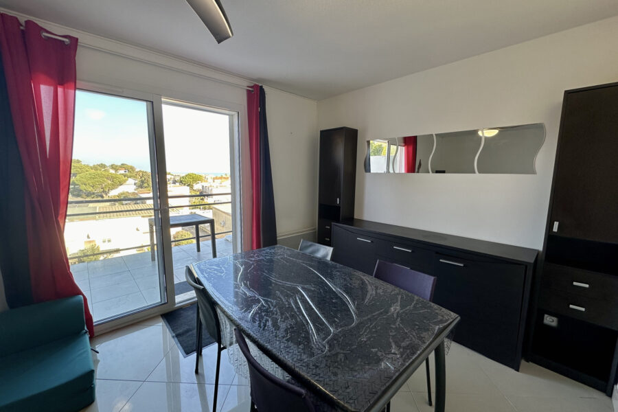 Appartement à vendre à St pierre la mer