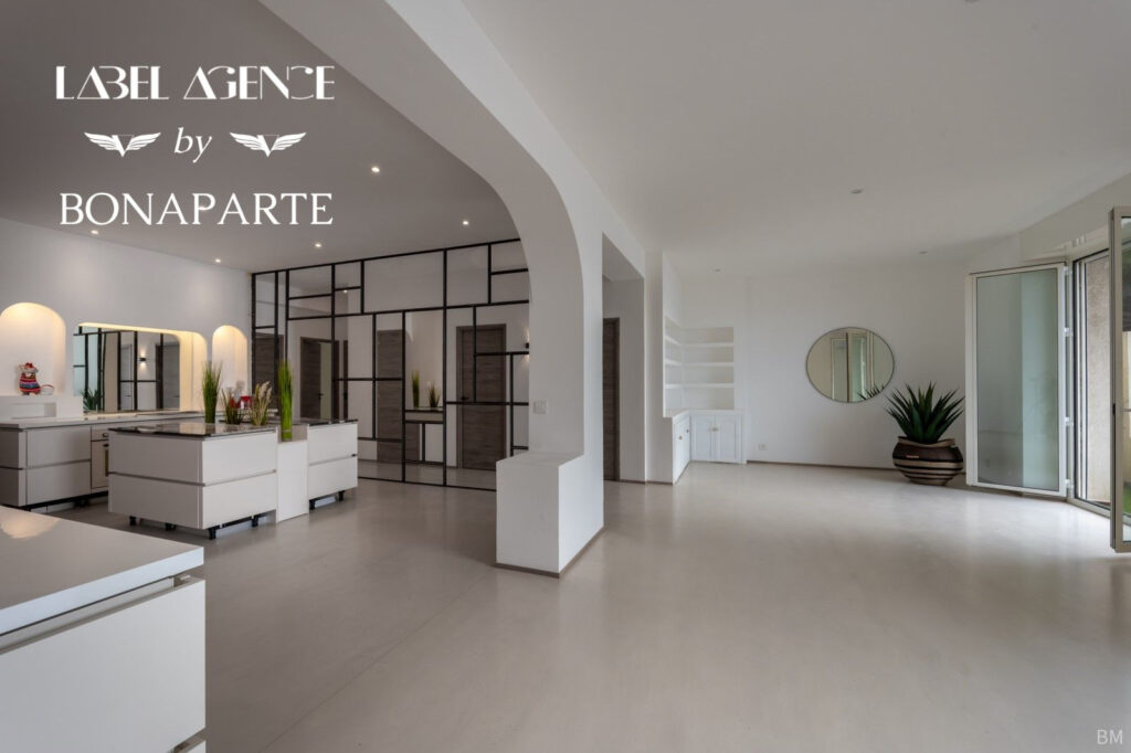 Appartement entièrement rénové Vue mer – 5 pièces – 3 chambres – 135 m²