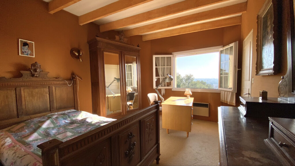 ‘ HORIZON ‘ – MAISON DE 135m2 SUR 2300m2 DE TERRAIN  – 5 pièces – 3 chambres – 133 m²