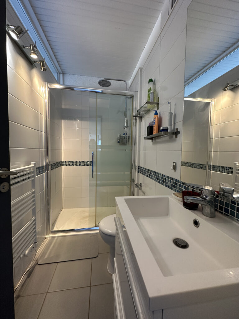 Penthouse 115m2 avec terrasse 125m2 – Direct plage – 5 pièces – 3 chambres – 115 m²