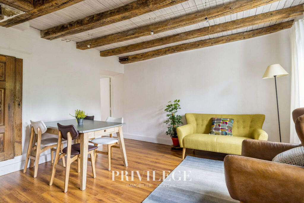 ST DIDIER AU MONT D’OR- Maison de village – 2 chambres -1 bu – 4 pièces – 3 chambres – 110.49 m²