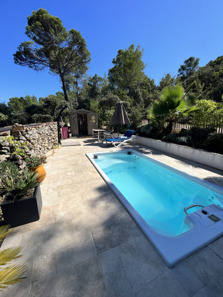 Mas provençal  – 3 pièces – 2 chambres – 110 m²