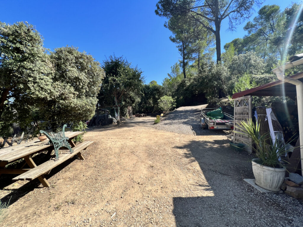 Mas provençal  – 3 pièces – 2 chambres – 110 m²