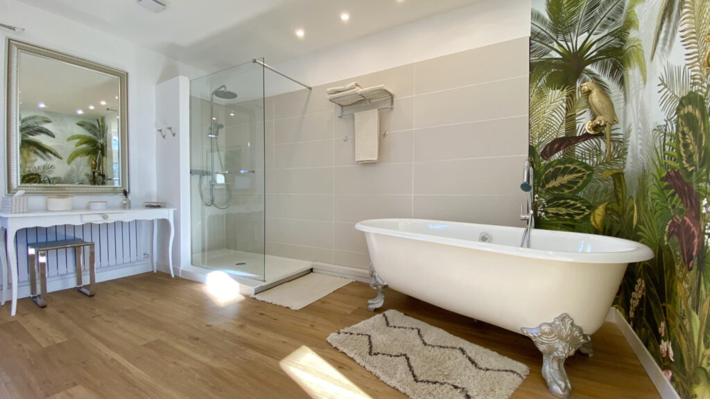 ‘MAJESTUEUX’ – DEMEURE D’EXCEPTION DE 350M2 AVEC BASSIN EN P – 8 pièces – 4 chambres – 350 m²