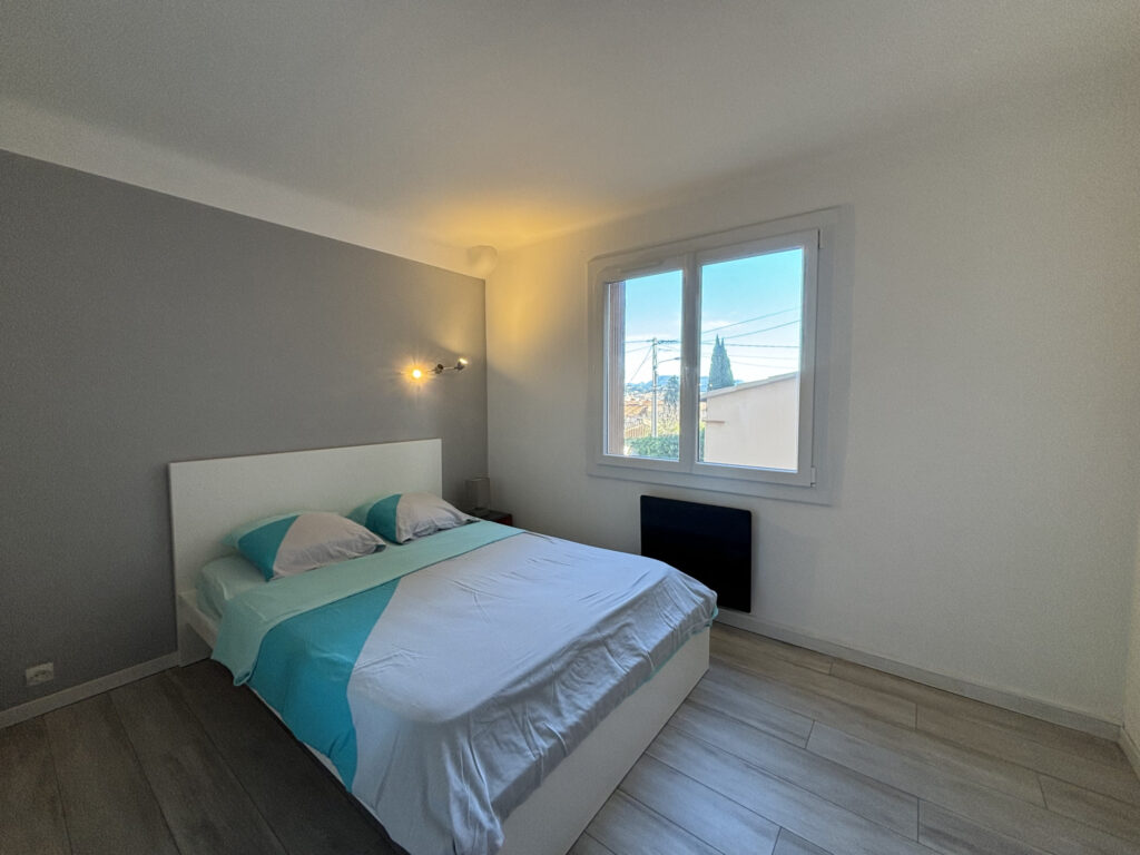 Sanary Centre 3 pièces à deux pas du port – 3 pièces – 2 chambres – 62 m²