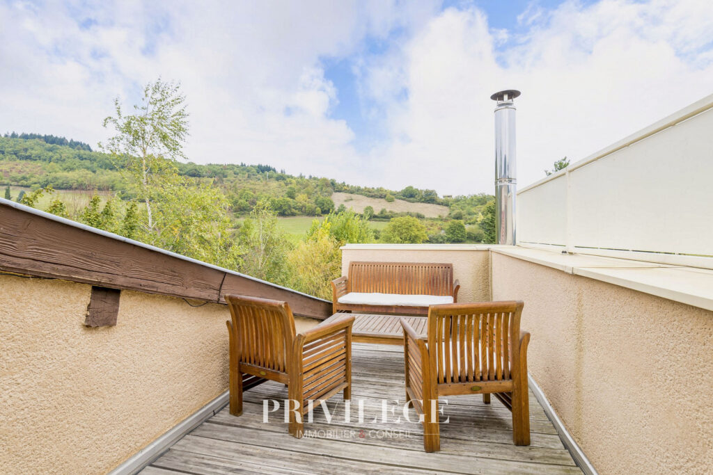 ST DIDIER AU MONT D’OR- Maison de village – 2 chambres -1 bu – 4 pièces – 3 chambres – 110.49 m²