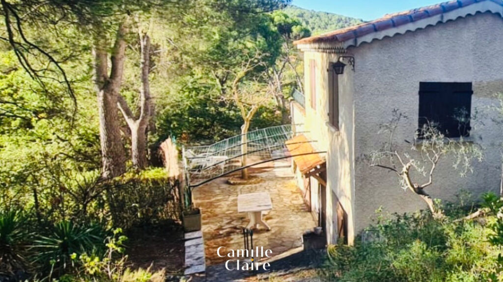 Maison 4 Chambres avec terrain de 1000 m2 sur le Tholonet –  – 7 pièces – 4 chambres – 147 m²