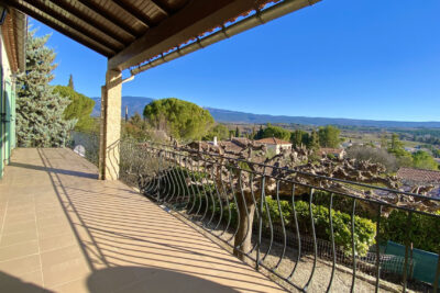 &lsquo;VENTOUX&rsquo; – MAISON DE 160M2 AVEC VUE VENTOUX ET GARAGE – 7 pièces – 5 chambres – 160 m²
