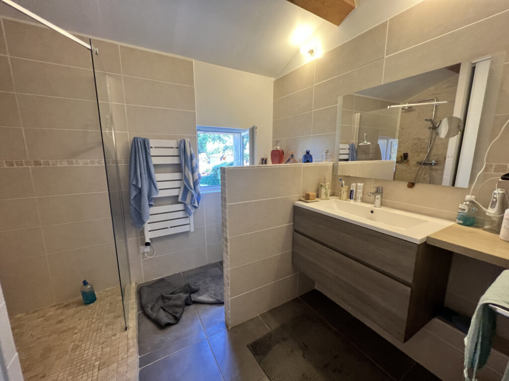 Mas provençal  – 3 pièces – 2 chambres – 110 m²