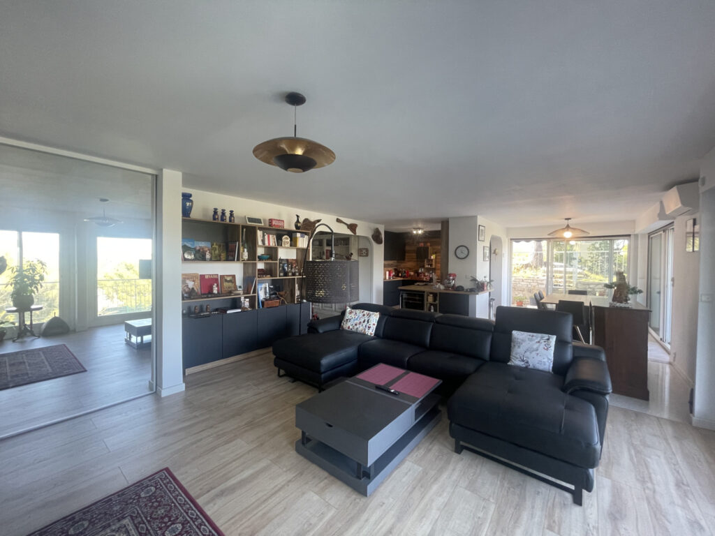 Appartement  T5 à vendre – 4 pièces – 3 chambres – 126 m²