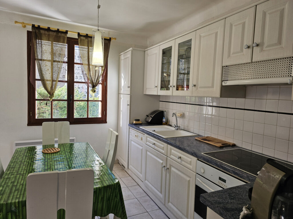 ‘ La Belle du Lac’ – GENOS – 5 pièces – 3 chambres – 146 m²