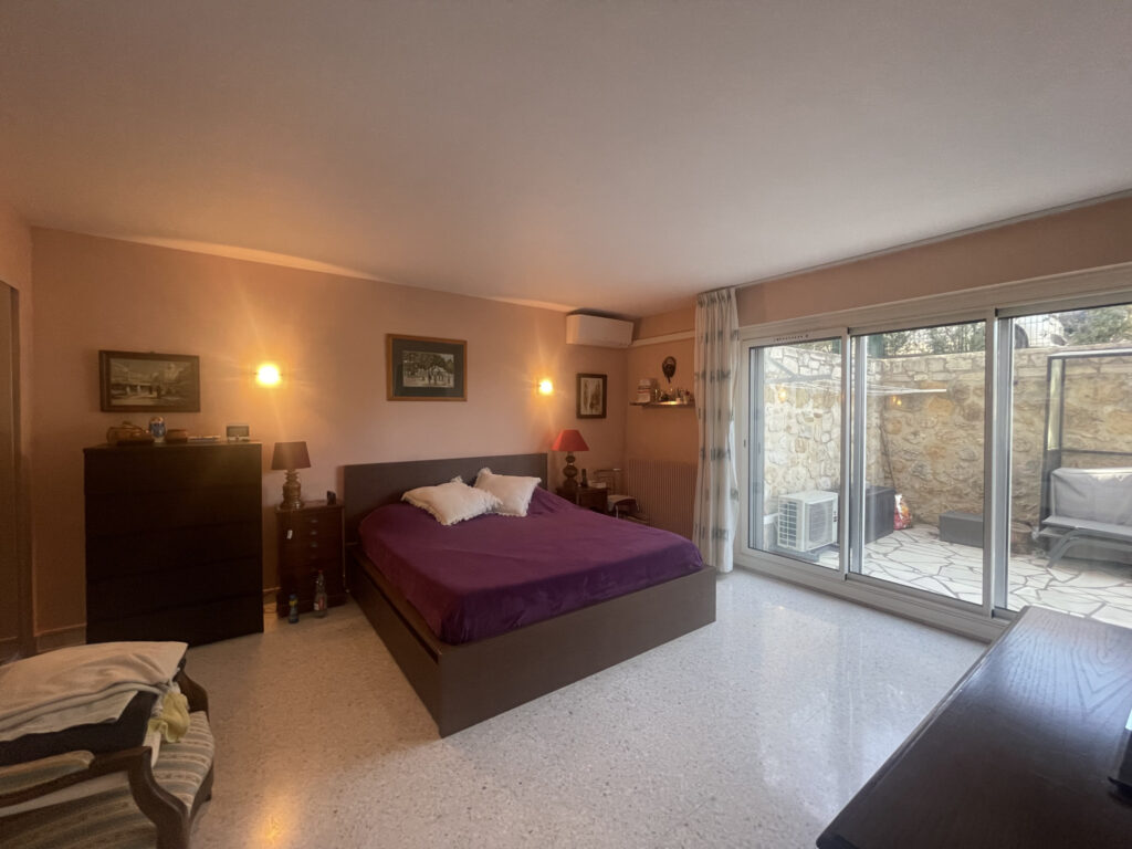 Appartement  T5 à vendre – 4 pièces – 3 chambres – 126 m²