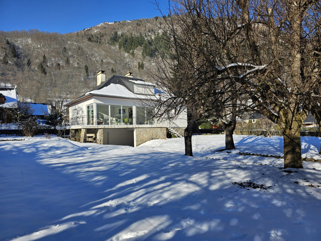 ‘ La Belle du Lac’ – GENOS – 5 pièces – 3 chambres – 146 m²