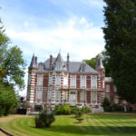 Château renaissance parc et dépendances – 16 pièces – 8 chambres – 750 m²
