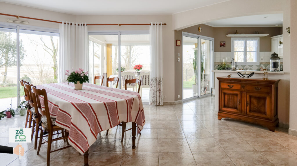 Coup de coeur à St Michel en l’Herm – 9 pièces – 5 chambres – 190 m²