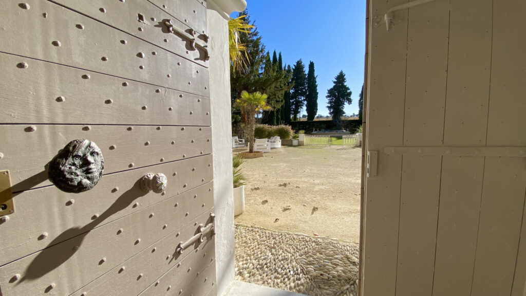 ‘MAJESTUEUX’ – DEMEURE D’EXCEPTION DE 350M2 AVEC BASSIN EN P – 8 pièces – 4 chambres – 350 m²