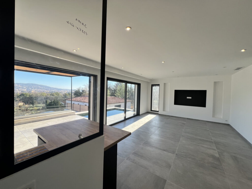 Villa individuelle neuve avec jaccuzi – 5 pièces – 4 chambres – 148 m²