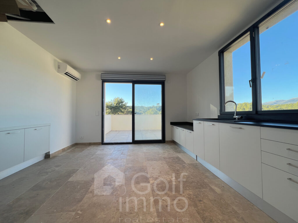 MOUGINS Vente Appartement de 3 pièces avec terrasse, balcon  – 3 pièces – 2 chambres – 50.19 m²