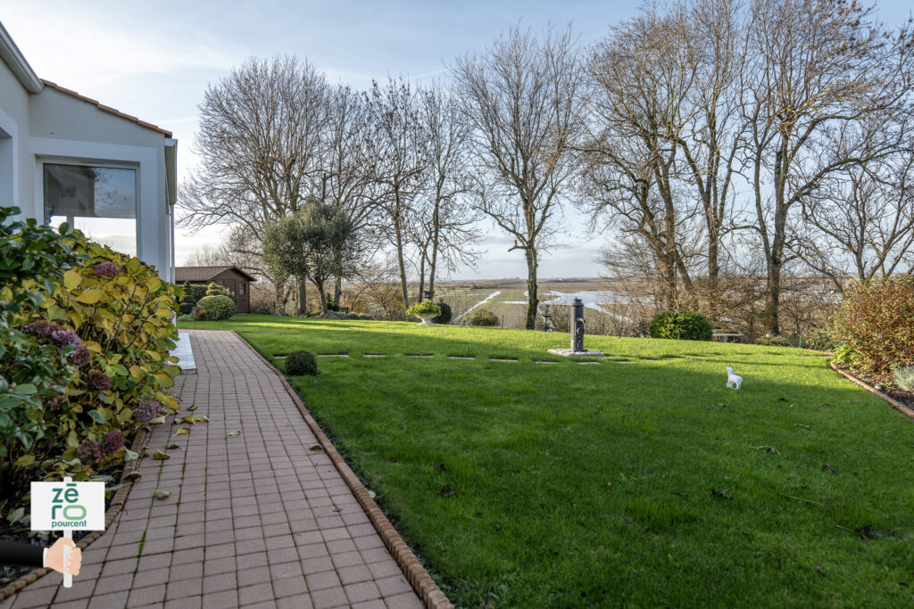 Coup de coeur à St Michel en l’Herm – 9 pièces – 5 chambres – 190 m²