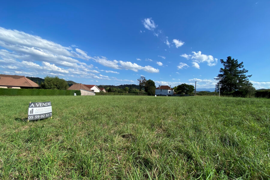 Terrain à vendre à Monein