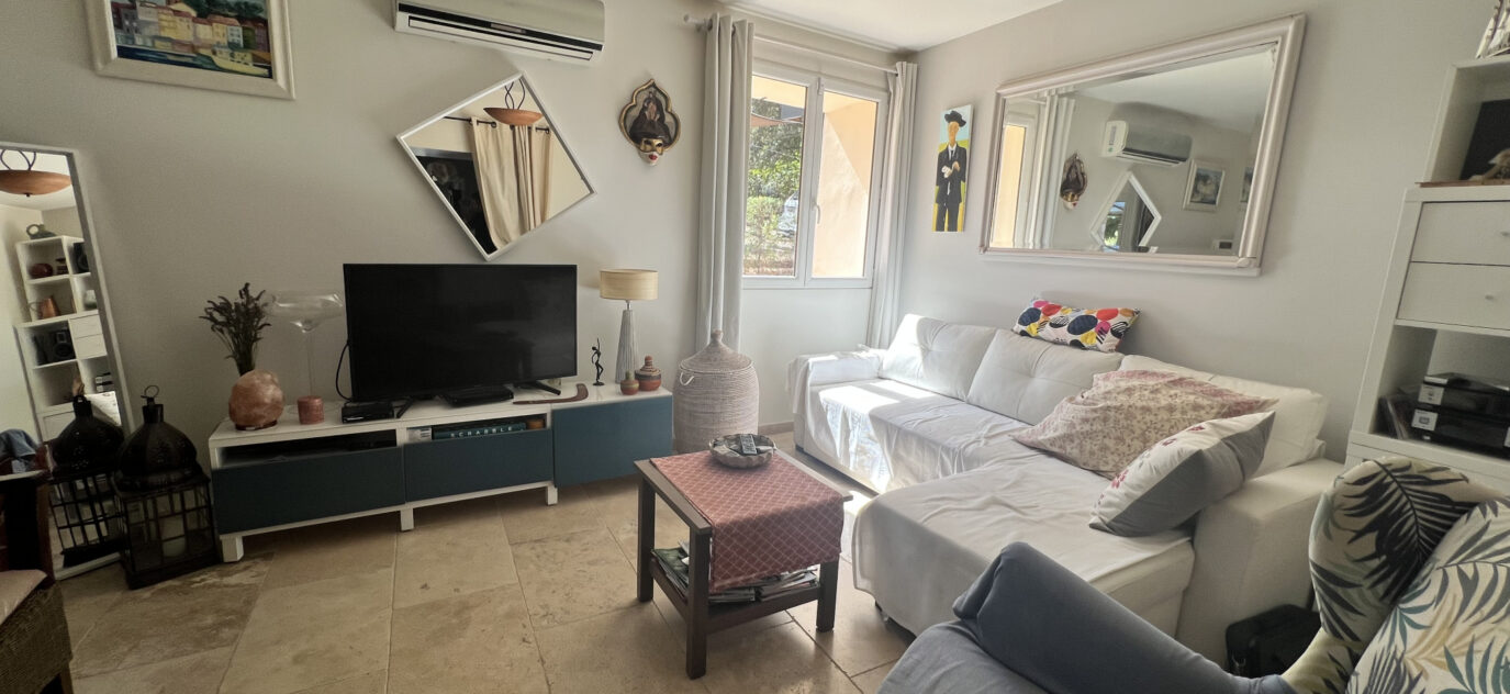 Mas provençal  – 3 pièces – 2 chambres – 110 m²