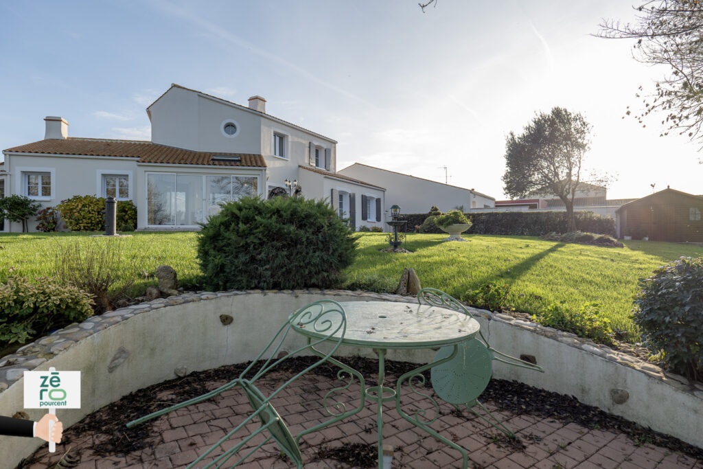 Coup de coeur à St Michel en l’Herm – 9 pièces – 5 chambres – 190 m²