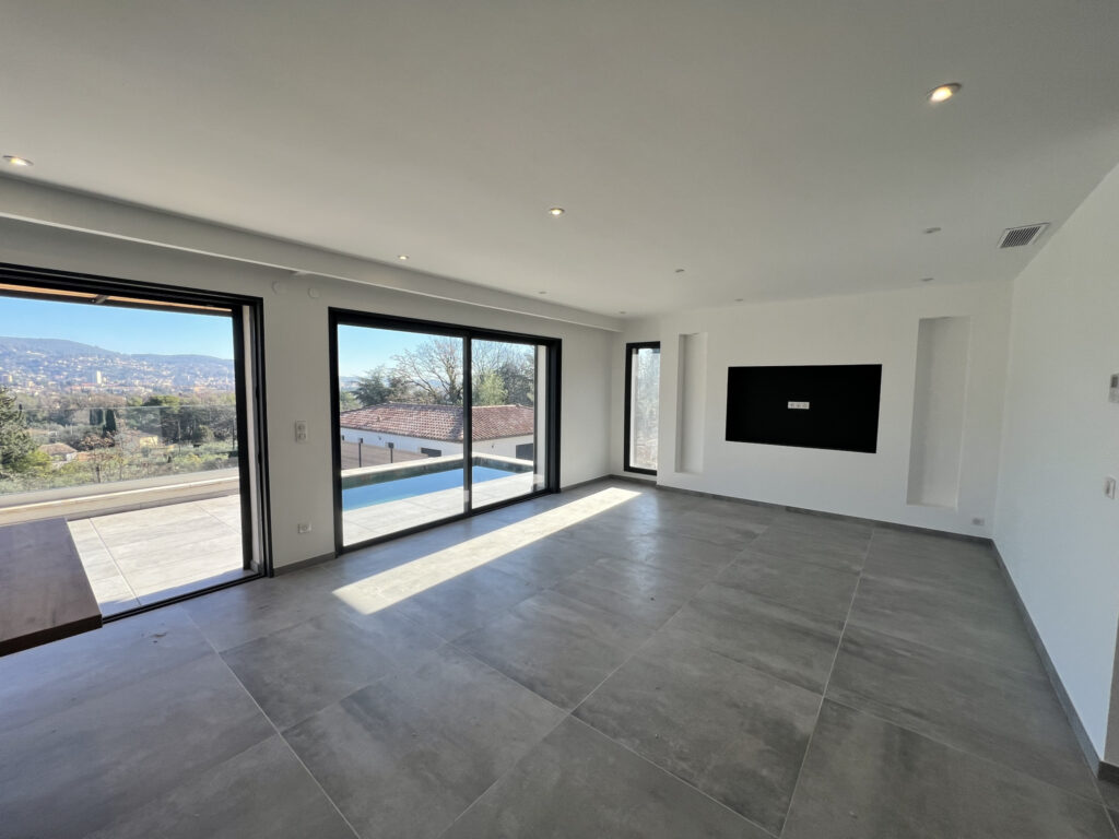 Villa individuelle neuve avec jaccuzi – 5 pièces – 4 chambres – 148 m²