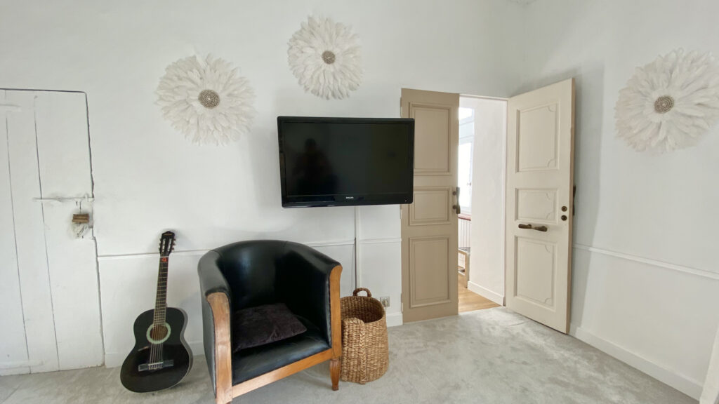 ‘MAJESTUEUX’ – DEMEURE D’EXCEPTION DE 350M2 AVEC BASSIN EN P – 8 pièces – 4 chambres – 350 m²