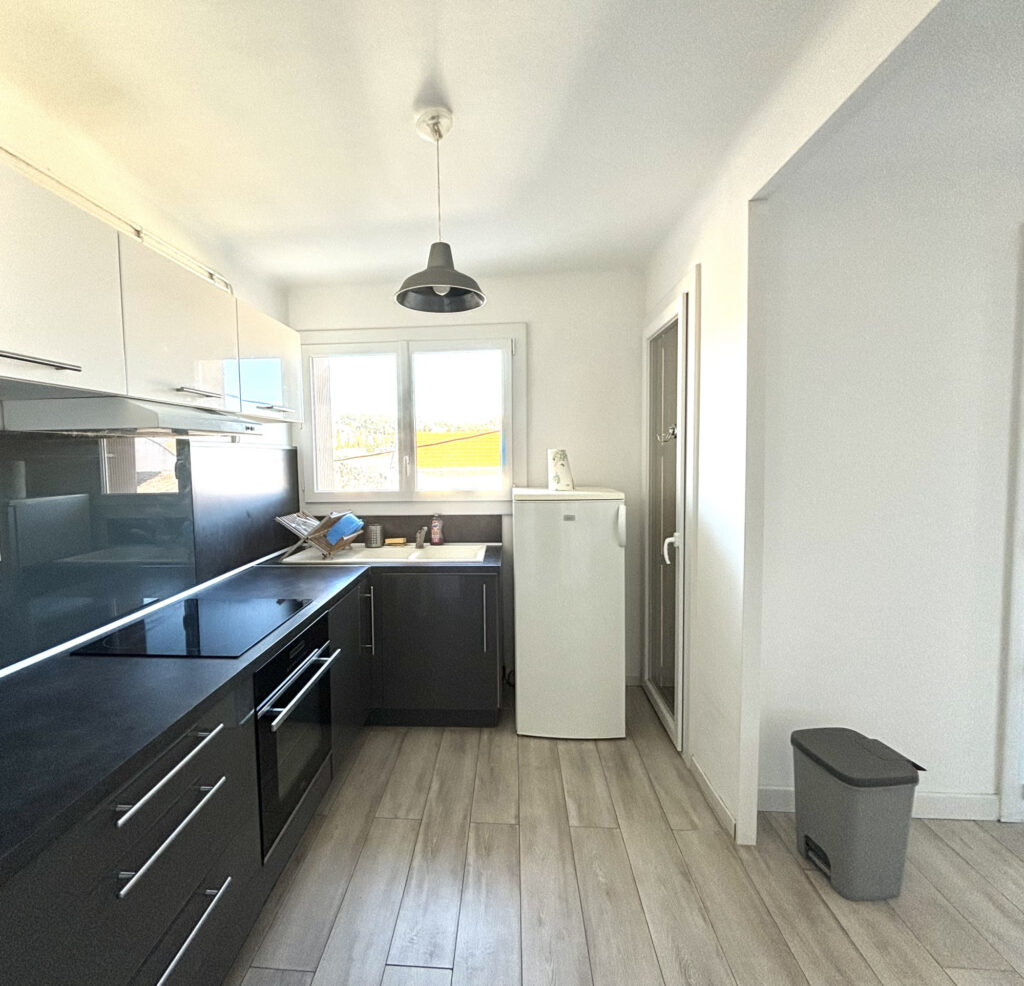 Sanary Centre 3 pièces à deux pas du port – 3 pièces – 2 chambres – 62 m²