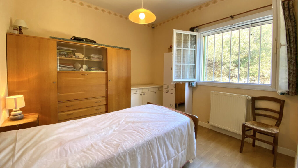 ‘ HORIZON ‘ – MAISON DE 135m2 SUR 2300m2 DE TERRAIN  – 5 pièces – 3 chambres – 133 m²