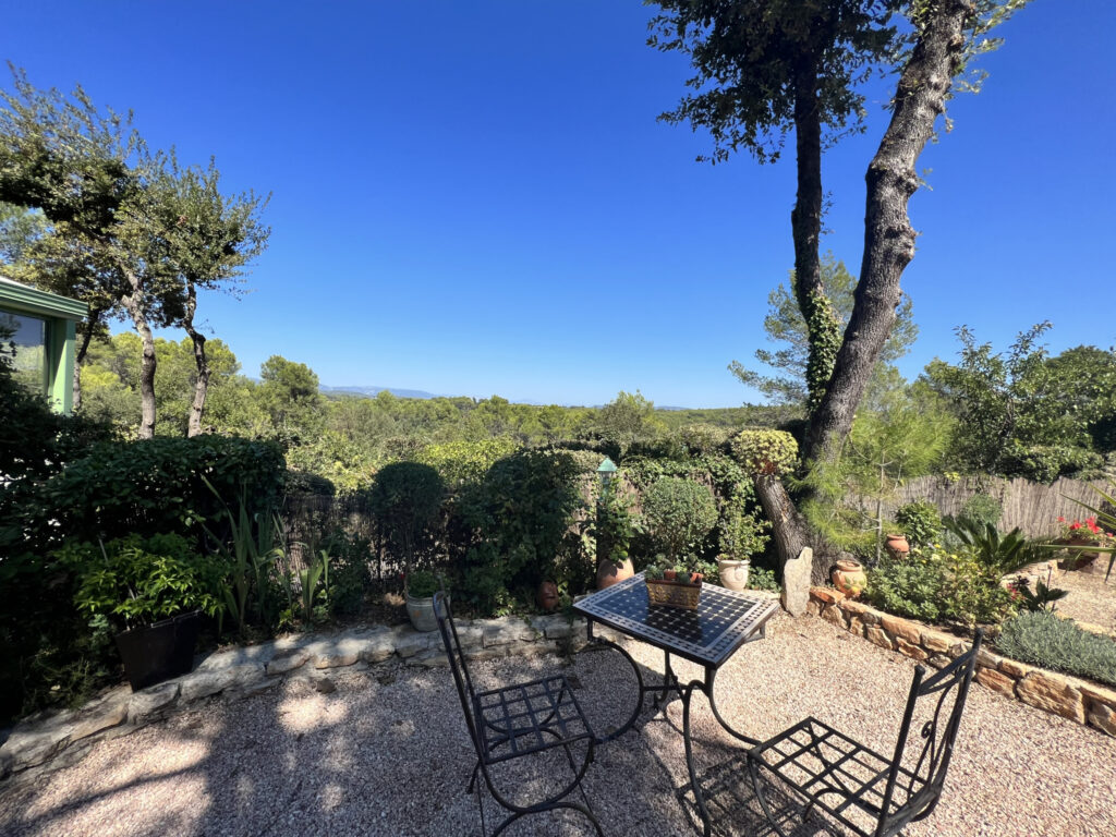 Mas provençal  – 3 pièces – 2 chambres – 110 m²