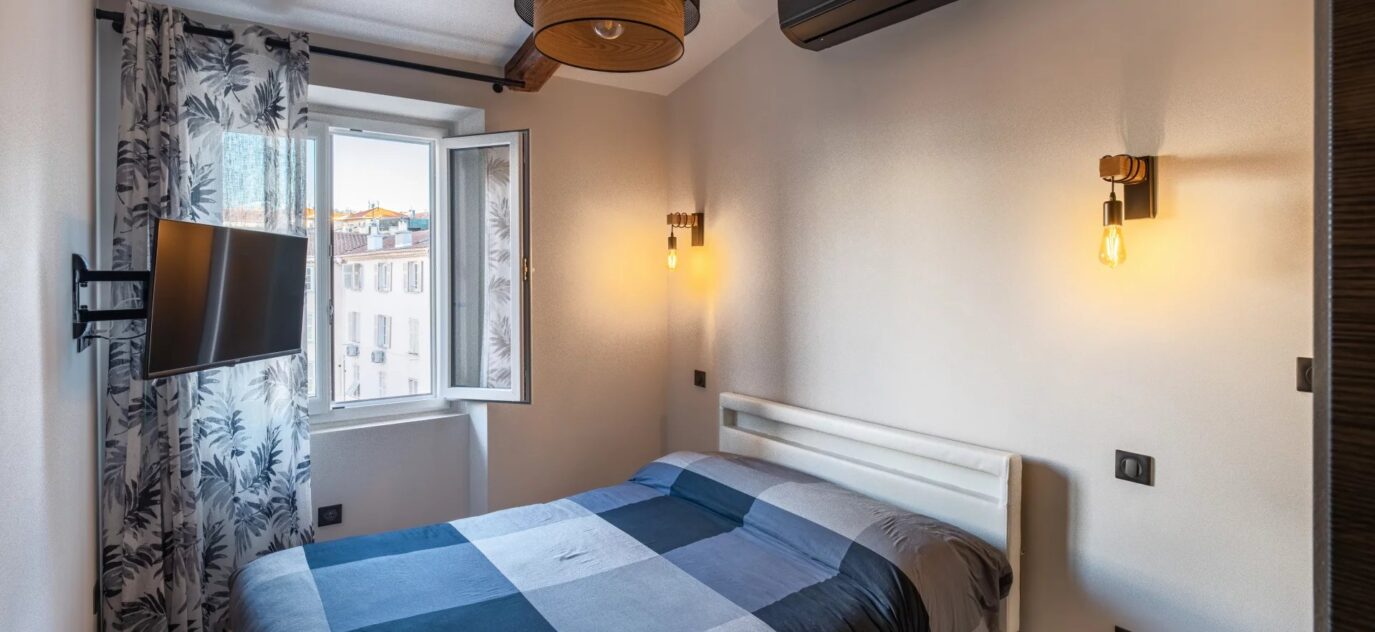 3P Mezzanine luxe Nice Carré d Or – 3 pièces – NR chambres – 35 m²