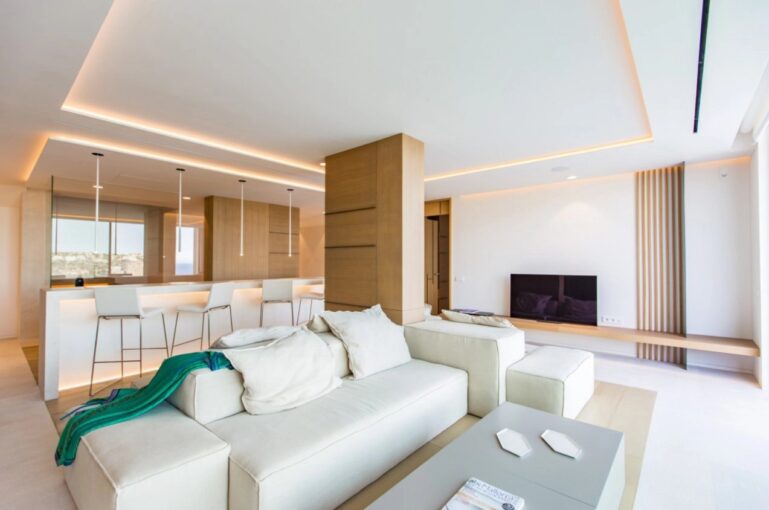 Belle Villa moderne avec vue sur la mer à Cala Llamp – 6 pièces – 4 chambres – 450 m²