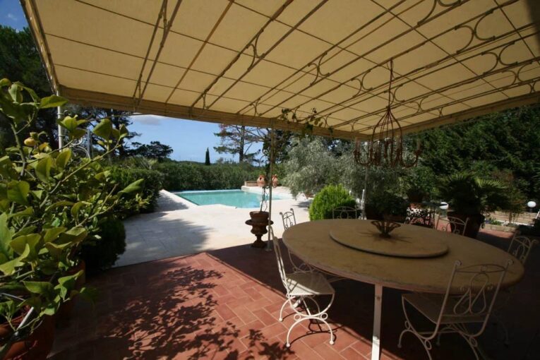 Magnifique Villa avec vue mer sur un grand terrain – 5 pièces – 4 chambres – 200 m²