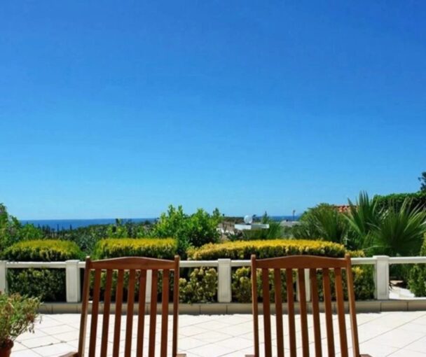 Magnifique Villa de luxe avec une vue splendide sur la mer – 6 pièces – 5 chambres – 438 m²