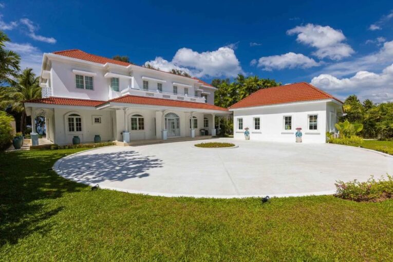 Magnifique villa de luxe située en bord de mer à Phuket – 6 pièces – 4 chambres – 850 m²