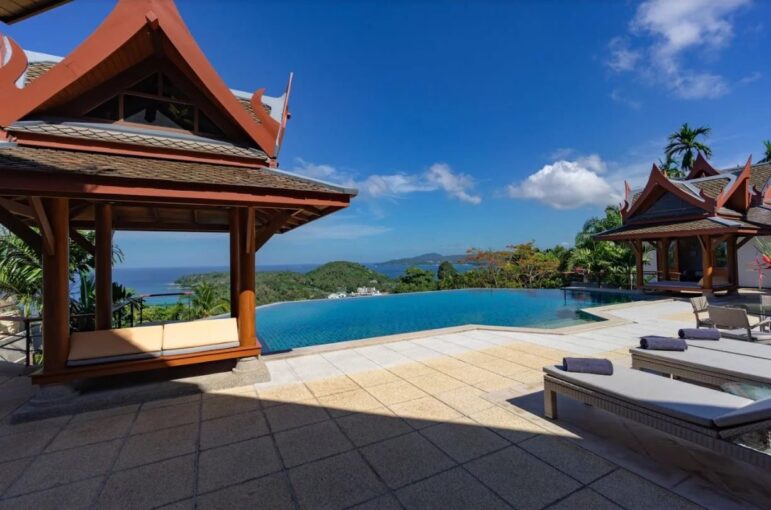 Splendide Villa située dans l’un des domaines les plus luxueux et ultra privés de Phuket – 8 pièces – 5 chambres