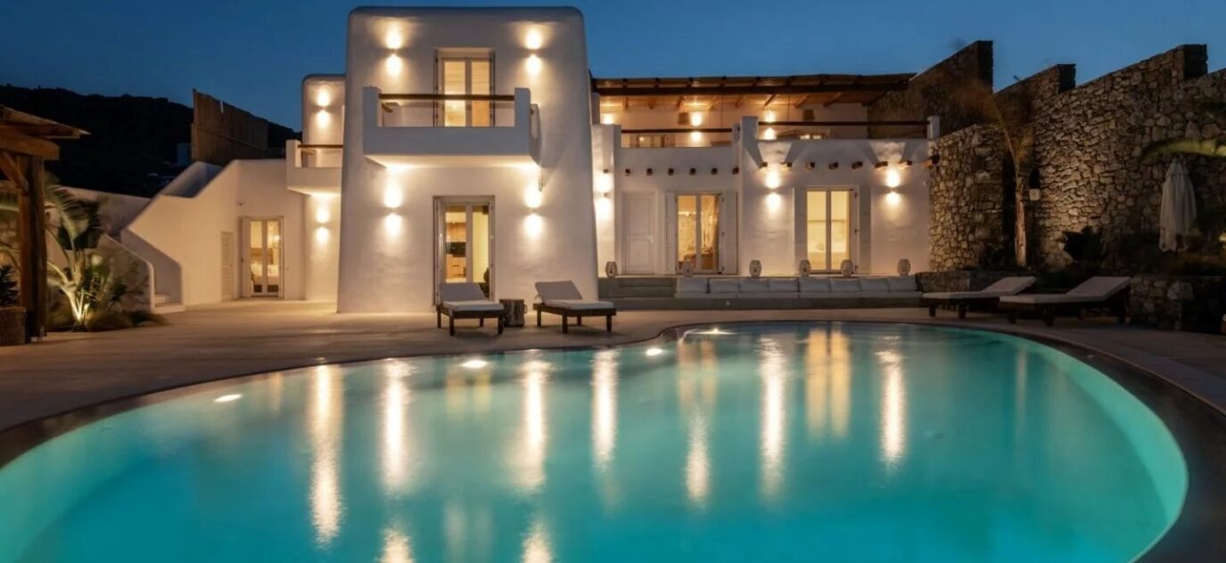 Villa Ornos – Couchages 17 – NR pièces – 8 chambres – 16 voyageurs – 500 m²
