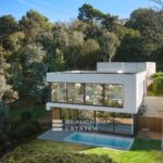 Villa neuve contemporaine vue dégagée – piscine – NR pièces – 3 chambres – 140 m²