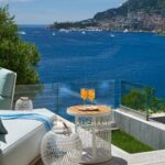 Bijou de la Côte d’Azur surplombant la baie de Monaco – 16 pièces – 6 chambres – 8 voyageurs – 600 m²