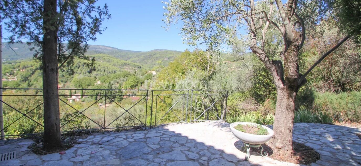 Fayence Provence pittoresque villa dans evironnement champetre – 6 pièces – 5 chambres – NR voyageurs – 136 m²