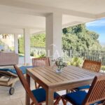 Élégant Mas provençal avec piscine pour 10 personnes – 5 chambres – 1 voyageur – 240 m²