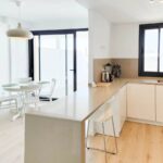 Bel appartement moderne avec une terrasse ensoleillée – 3 pièces – 2 chambres – 72 m²
