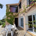 Belle villa pieds dans l’eau sur 2 niveaux à Solenzara – 6 pièces – NR chambres – NR voyageurs – 150 m²