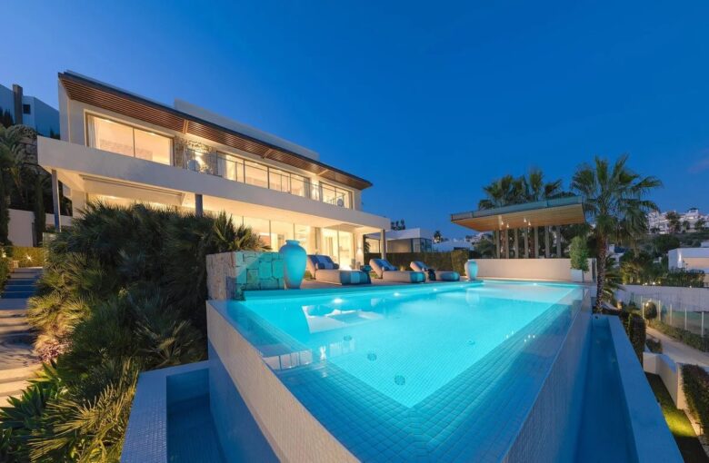 Splendide villa luxueuse située à Benahavis – 7 pièces – 5 chambres – 628 m²