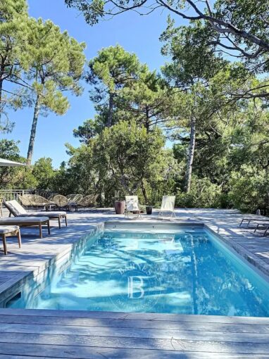 Splendide villa Tchanquée avec piscine et aperçu bassin dans le centre du Cap Ferret – NR chambres – 1 voyageur – 280 m²