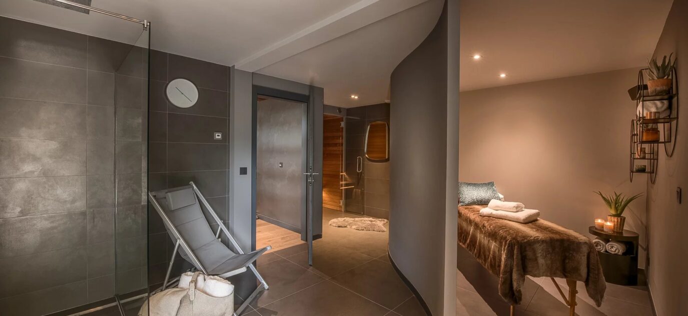 Nouveau développement de chalets de luxe sur mesure dans le quartier le plus recherché de Morzine. – 11 pièces – 6 chambres – 8 voyageurs – 350 m²