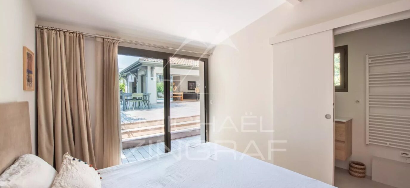 ARCACHON – Les Abatilles – Villa rénovée – 5 pièces – 4 chambres – 173 m²